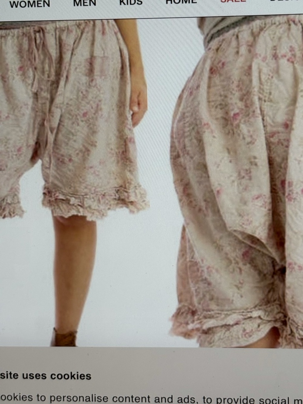 Magnolia floral bloomers - Picture 6 of 6